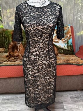 NWOT Enfocus Studio Black Lace Midi Dress with Nude Lining